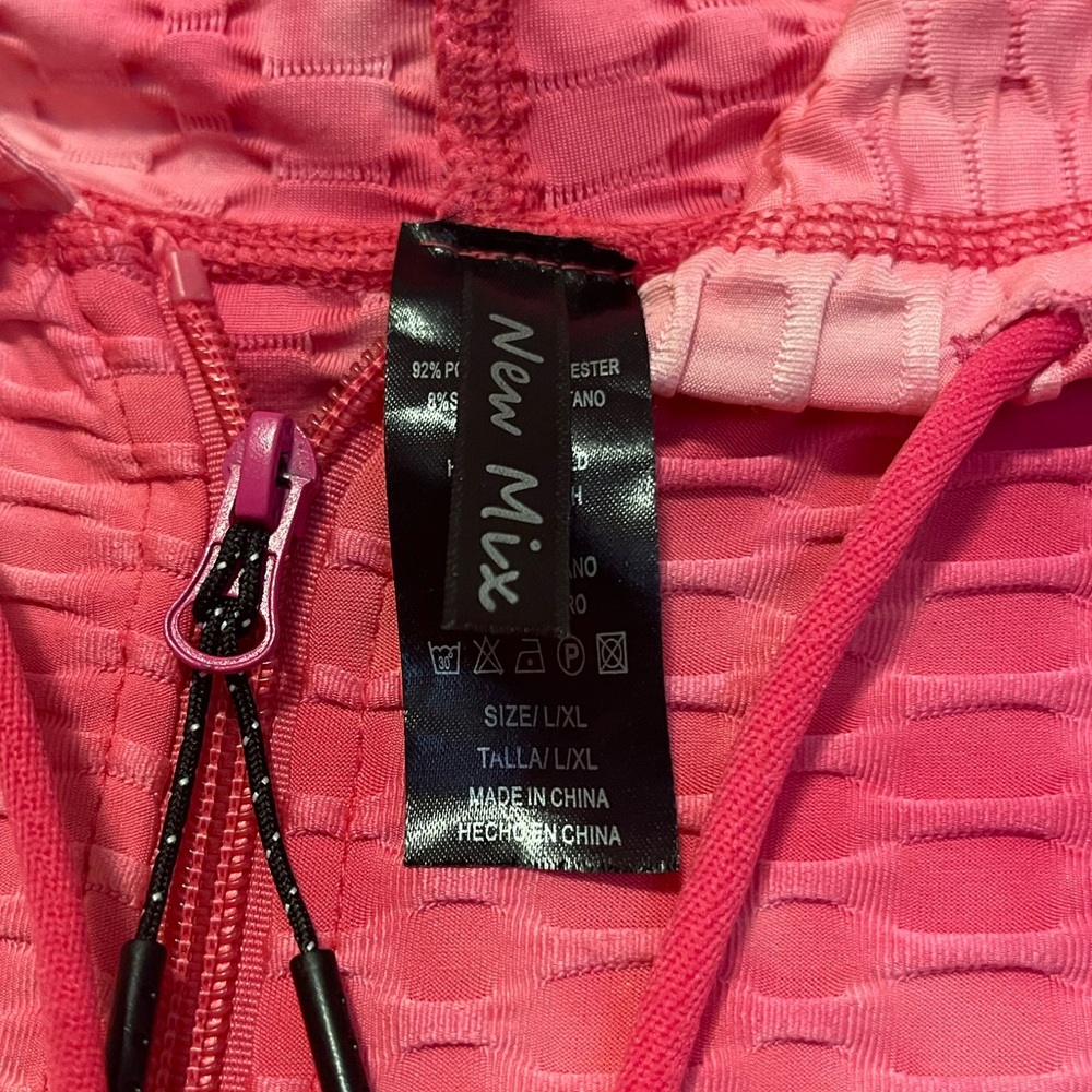 Women’s Pink Workout Hoodie and Leggings Set, Contouring Workout fit, Size L/XL - Picture 9 of 9
